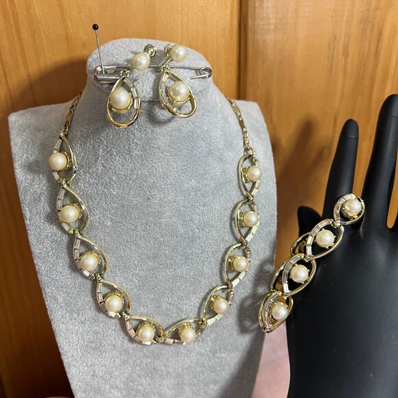 Vintage DODDS-11w30st inc faux pearl rhinestone baguettes parure set Rare estate - Picture 6 of 10